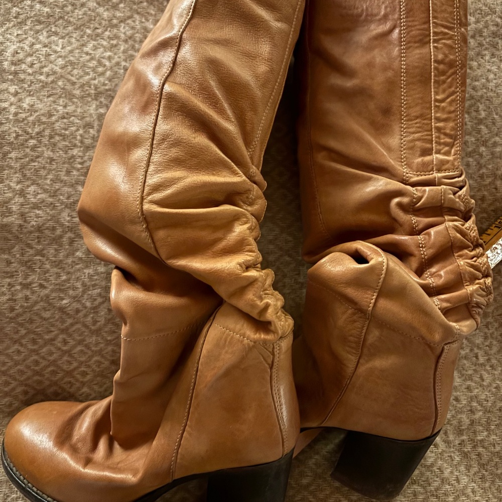 Free People leather slouch boots with heel size 6 - Picture 2 of 6